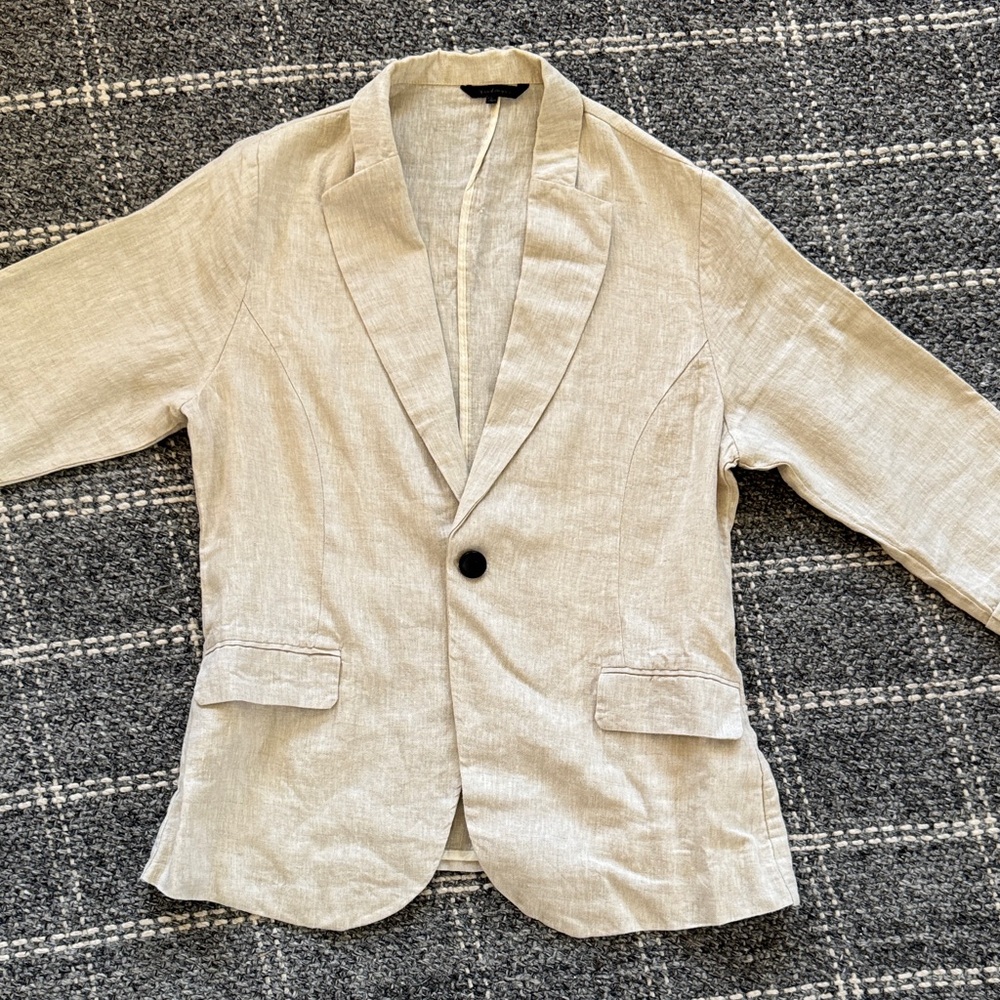 Elegant Beige Women's Blazer